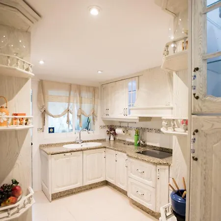 Vista Hermosa 公寓 *